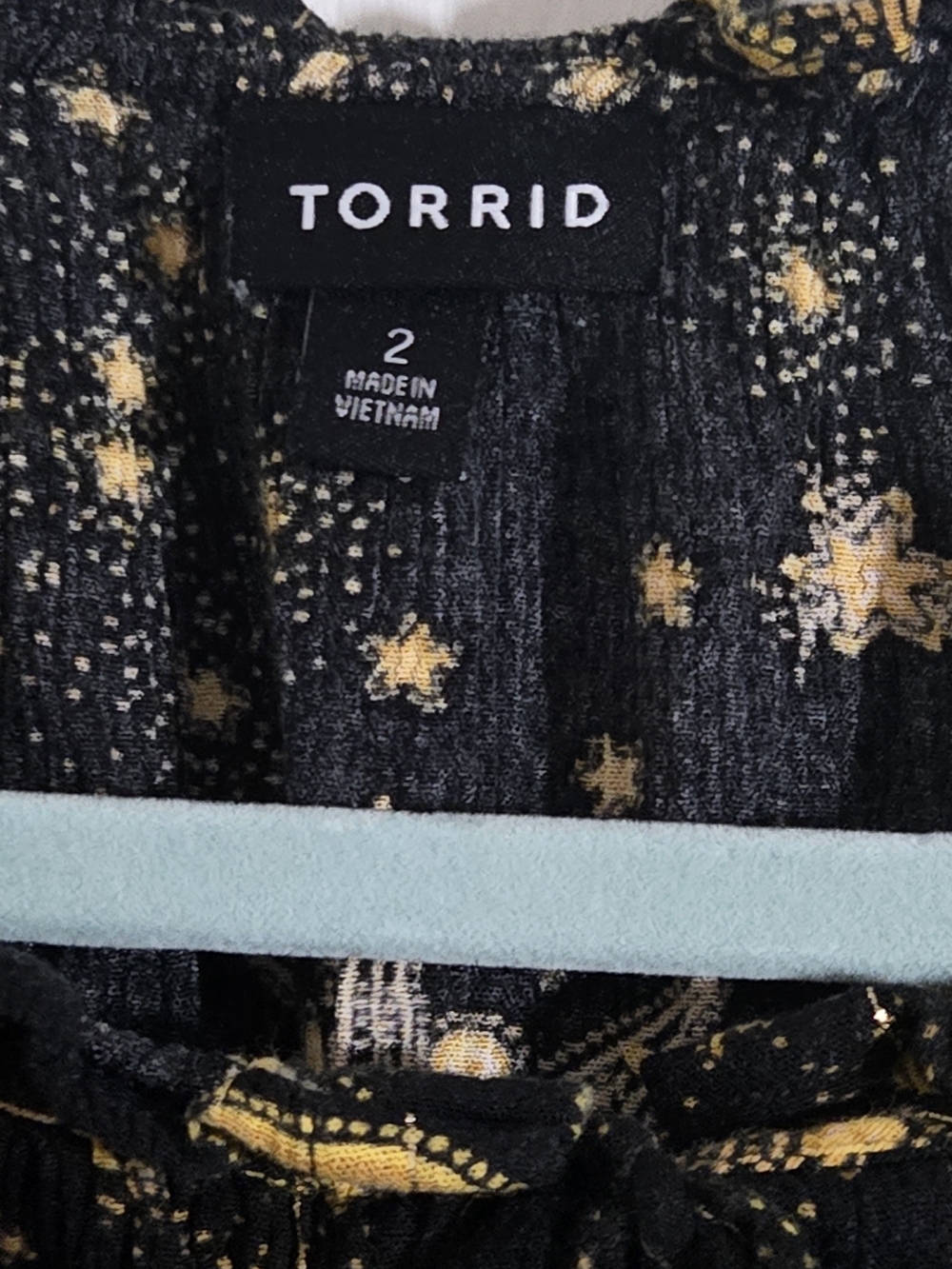 Torrid Black & Gold Celestial Print Button-Front Blouse - Picture 5 of 6